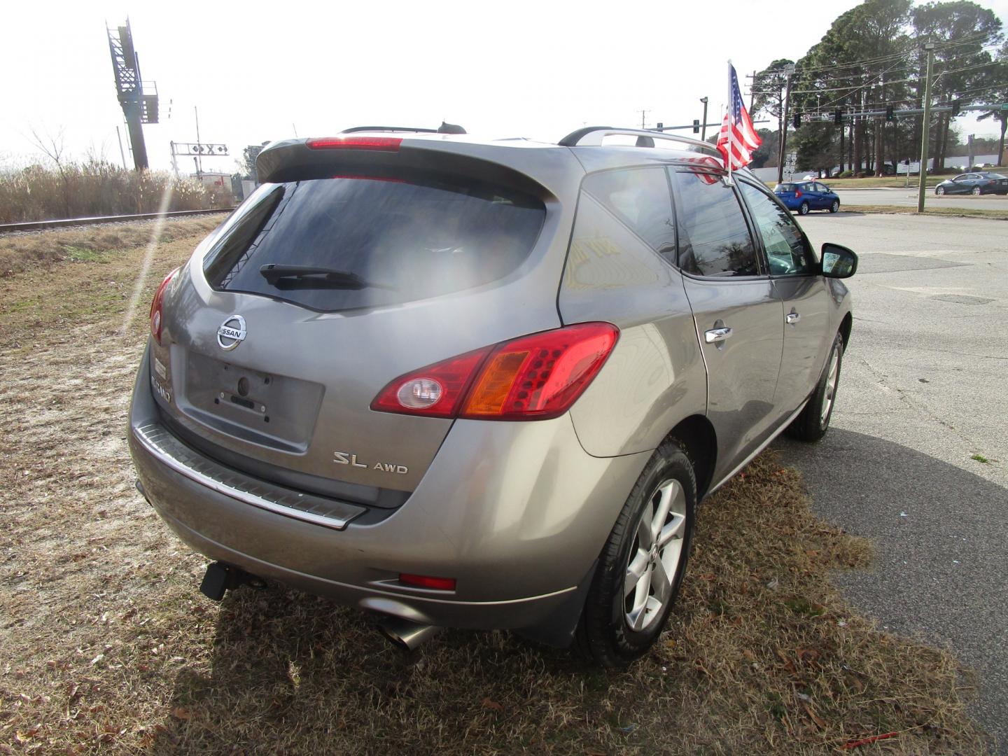 2010 Gray Nissan Murano LE AWD (JN8AZ1MWXAW) with an 3.5L V6 DOHC 24V engine, CVT transmission, located at 2553 Airline Blvd, Portsmouth, VA, 23701, (757) 488-8331, 36.813889, -76.357597 - ***VEHICLE TERMS*** Down Payment: $599 Weekly Payment: $90 APR: 23.9% Repayment Terms: 42 Months ***CALL ELIZABETH SMITH - DIRECTOR OF MARKETING @ 757-488-8331 TO SCHEDULE YOUR APPOINTMENT TODAY AND GET PRE-APPROVED RIGHT OVER THE PHONE*** - Photo#5